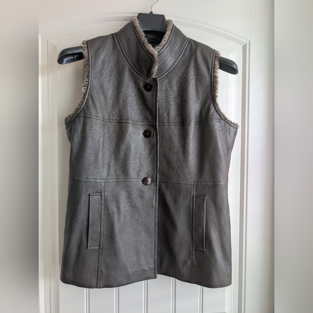 Women's Gray Leather Fur Trim Sleeveless Jacket Vest